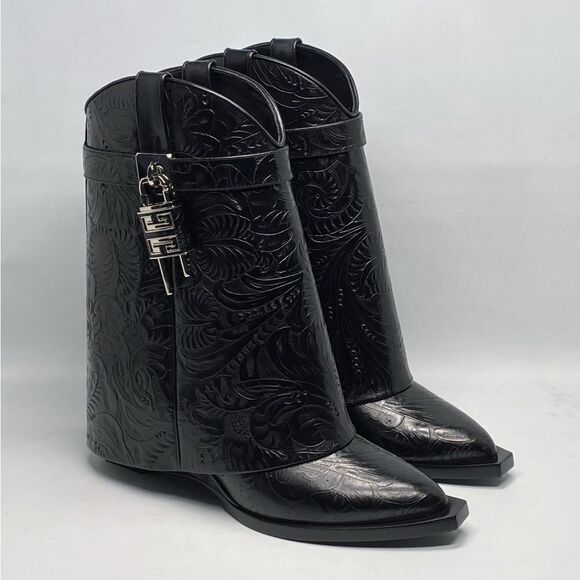 Givenchy Shark Lock Cowboy Ankle Boots In Western Leather size 39 - Picture 2 of 16